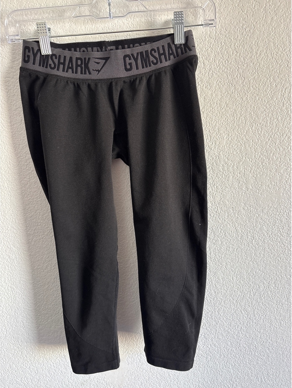 Gymshark Black Cropped Leggings with Logo Waistband